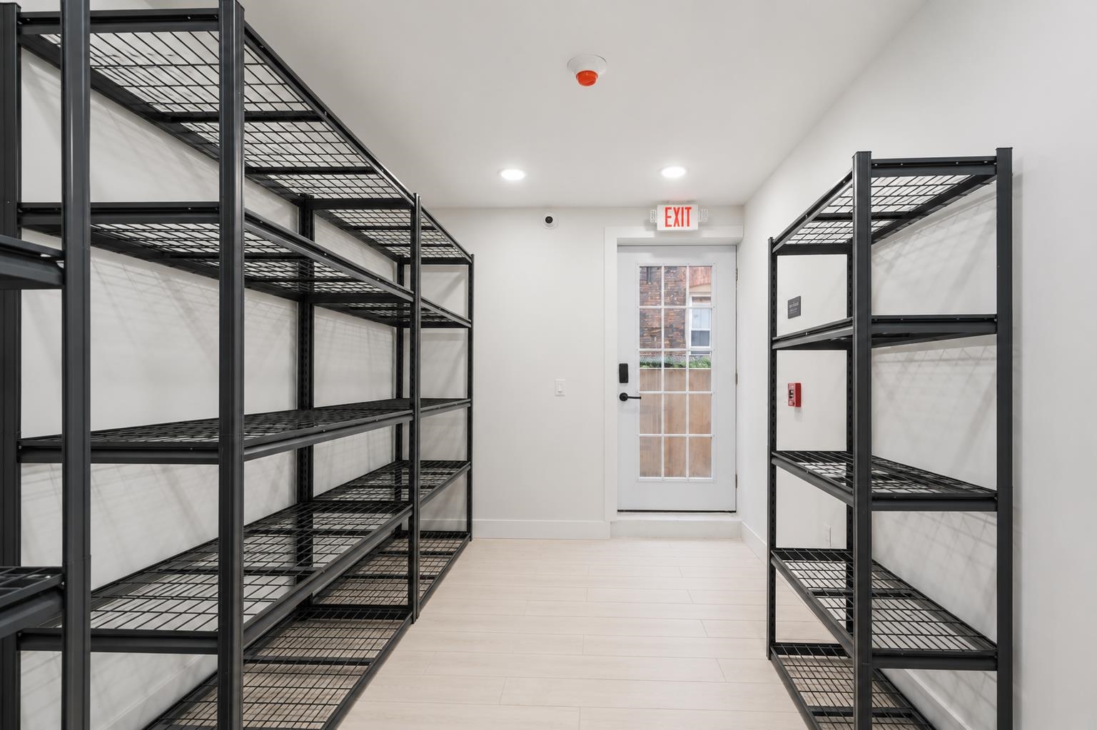 104 GLENWOOD AVE Unit: 303