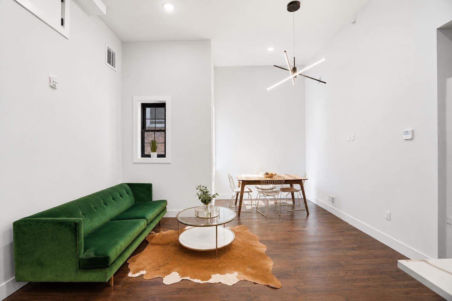 104 GLENWOOD AVE Unit: 303