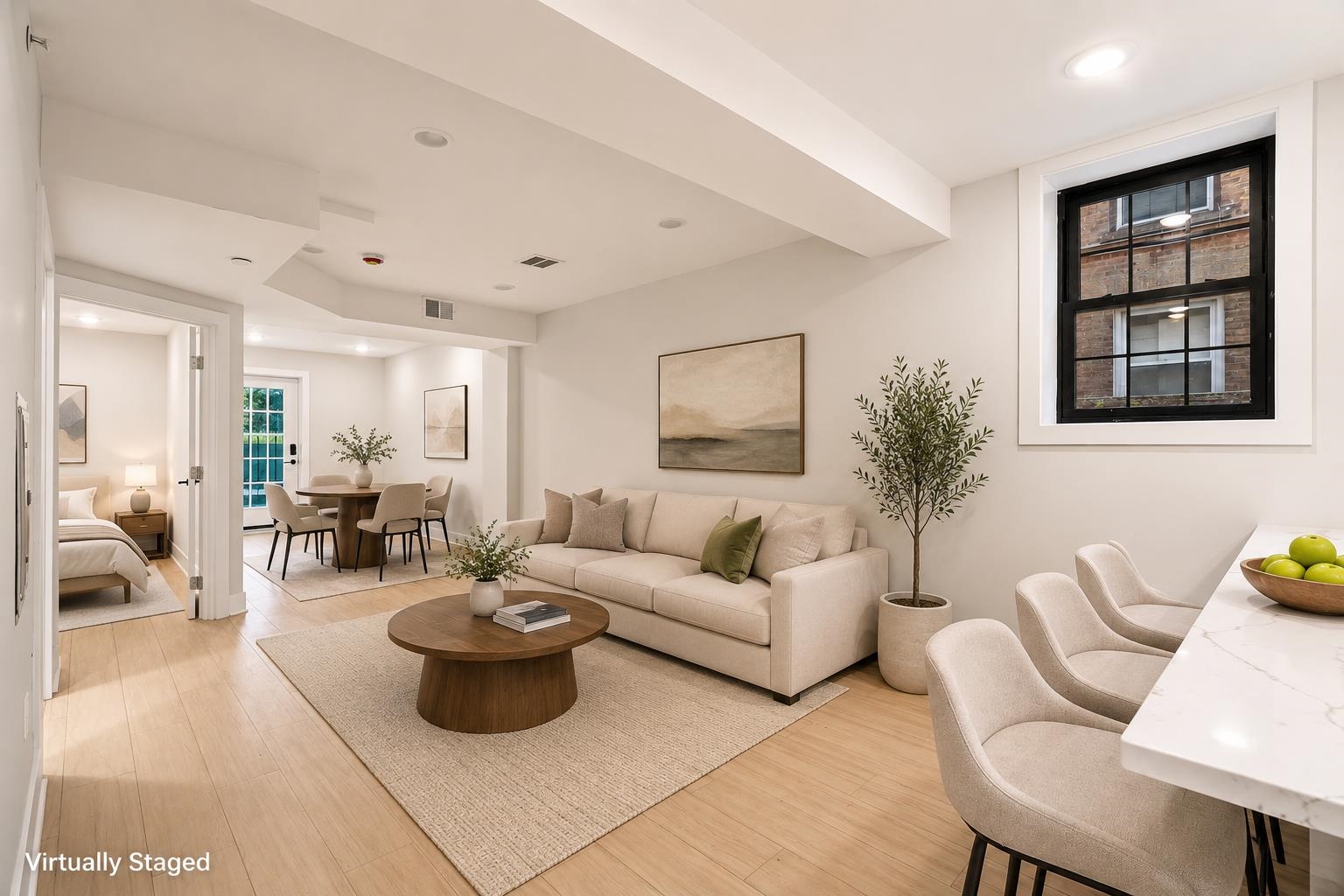 104 GLENWOOD AVE Unit: 004