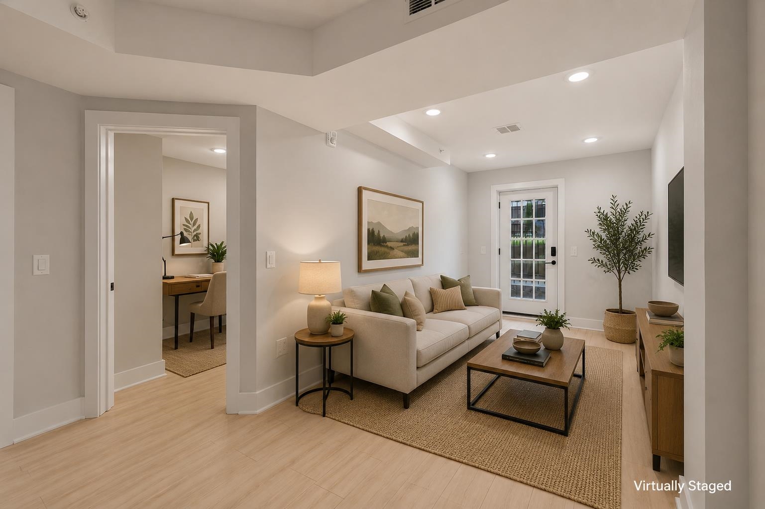 104 GLENWOOD AVE Unit: 004