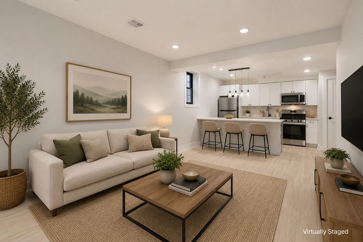 104 GLENWOOD AVE Unit: 004