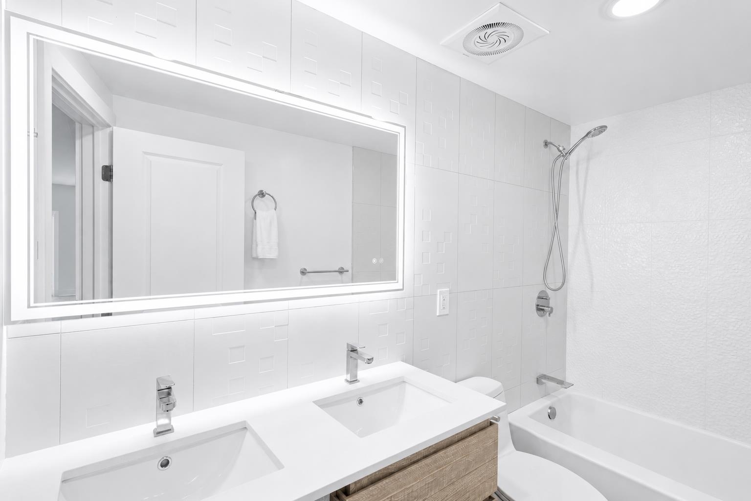 547 PALISADE AVE Unit: 2