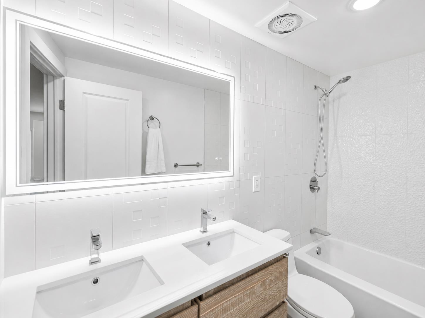 547 PALISADE AVE Unit: 2
