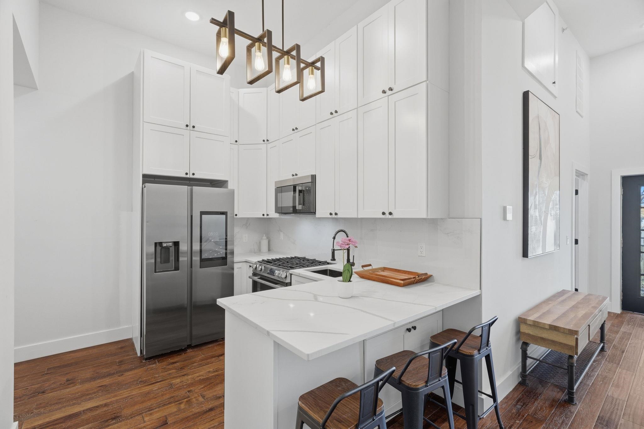 104 GLENWOOD AVE Unit: 302