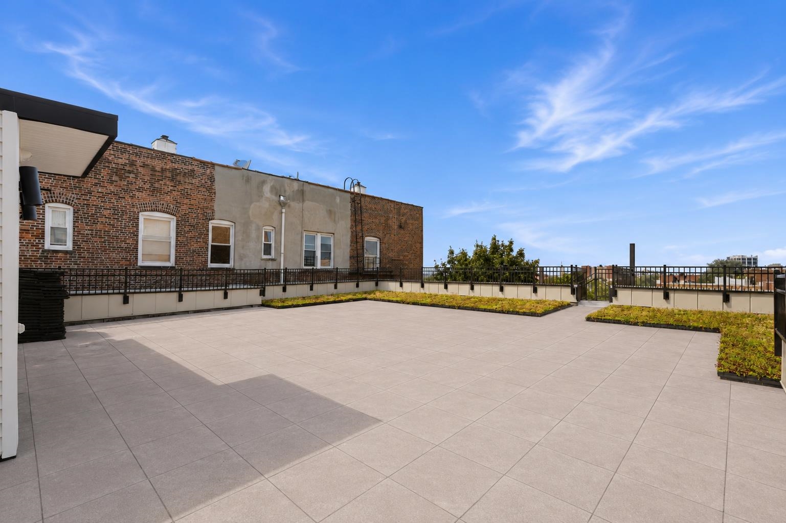 104 GLENWOOD AVE Unit: 302