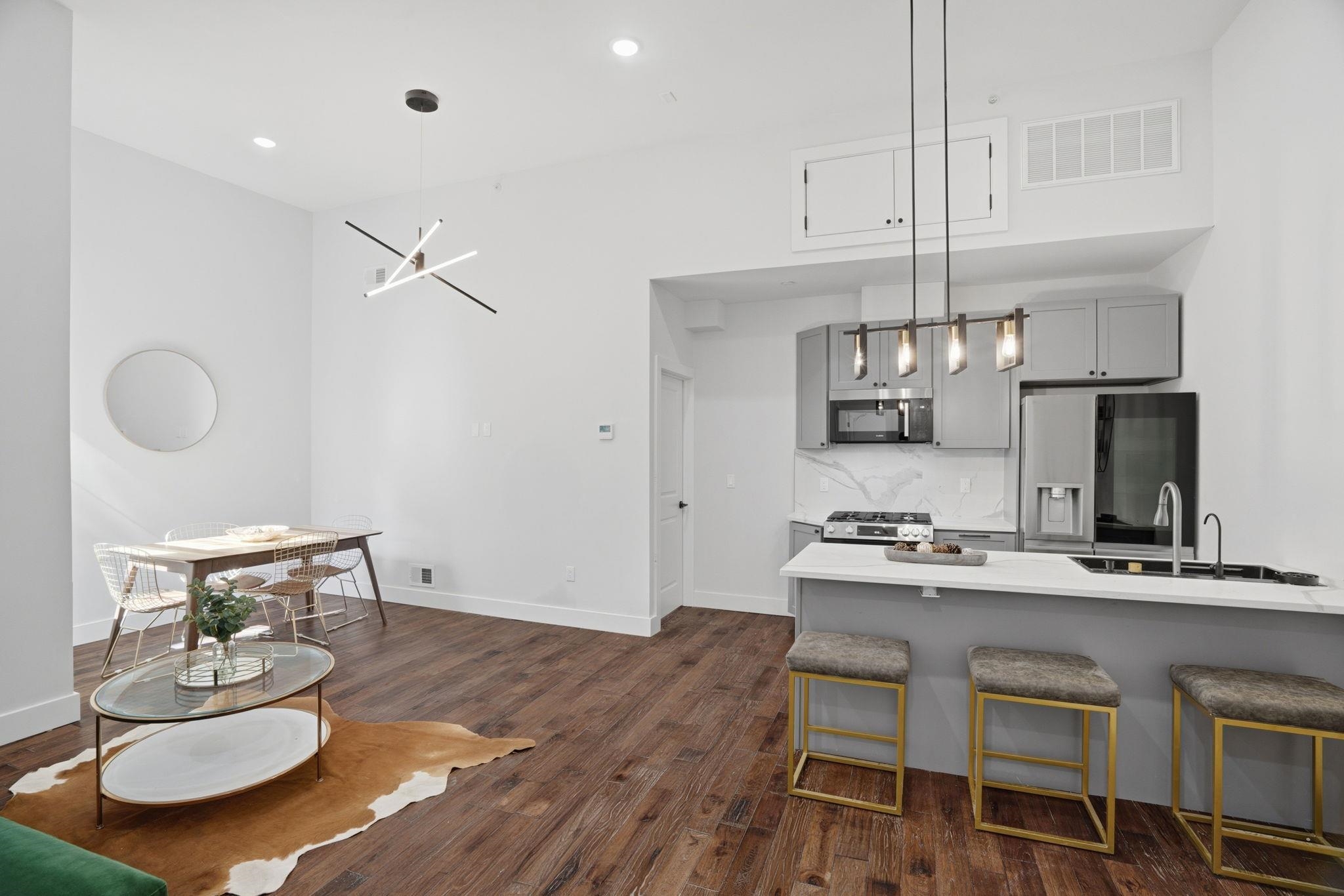 104 GLENWOOD AVE Unit: 302