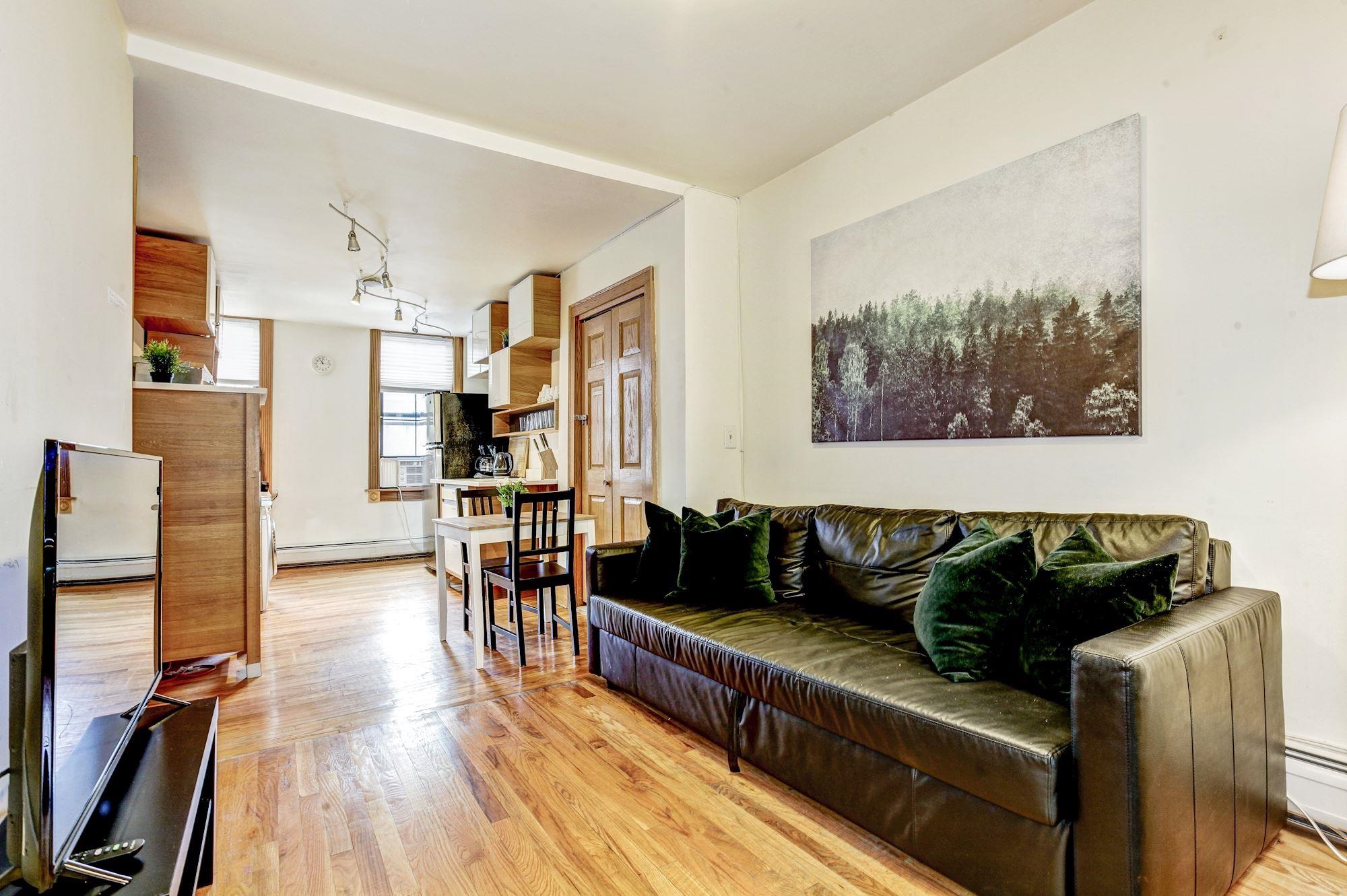 314 6TH ST Unit: B