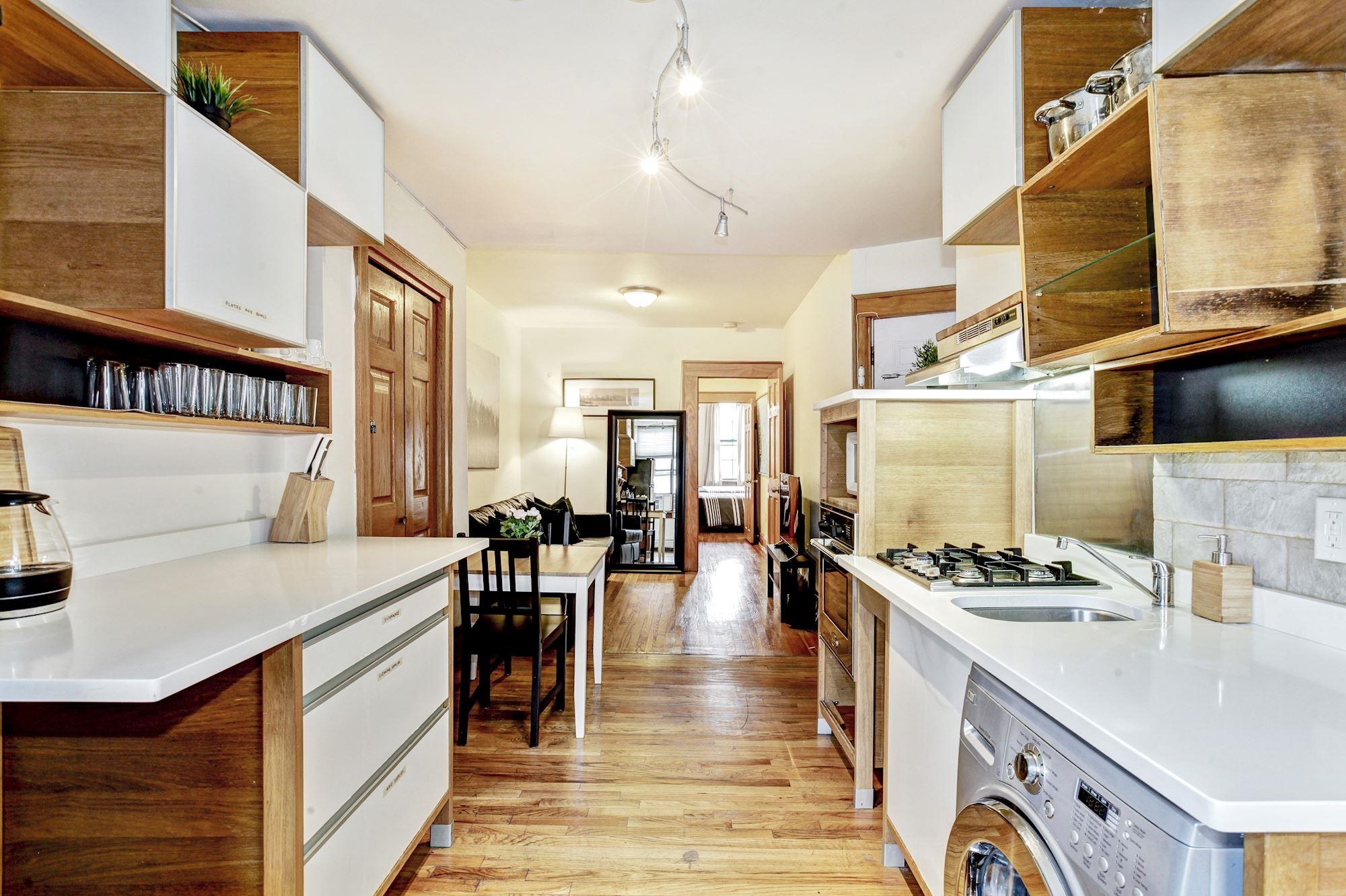 314 6TH ST Unit: B