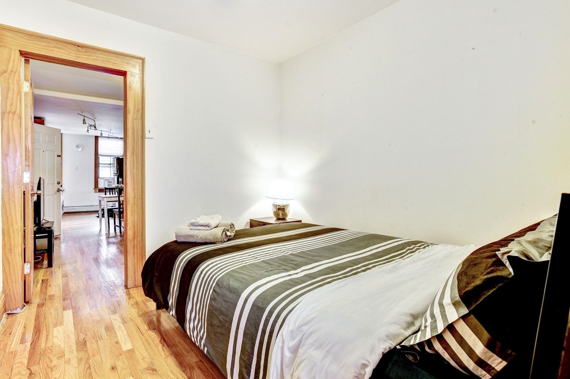 314 6TH ST Unit: B