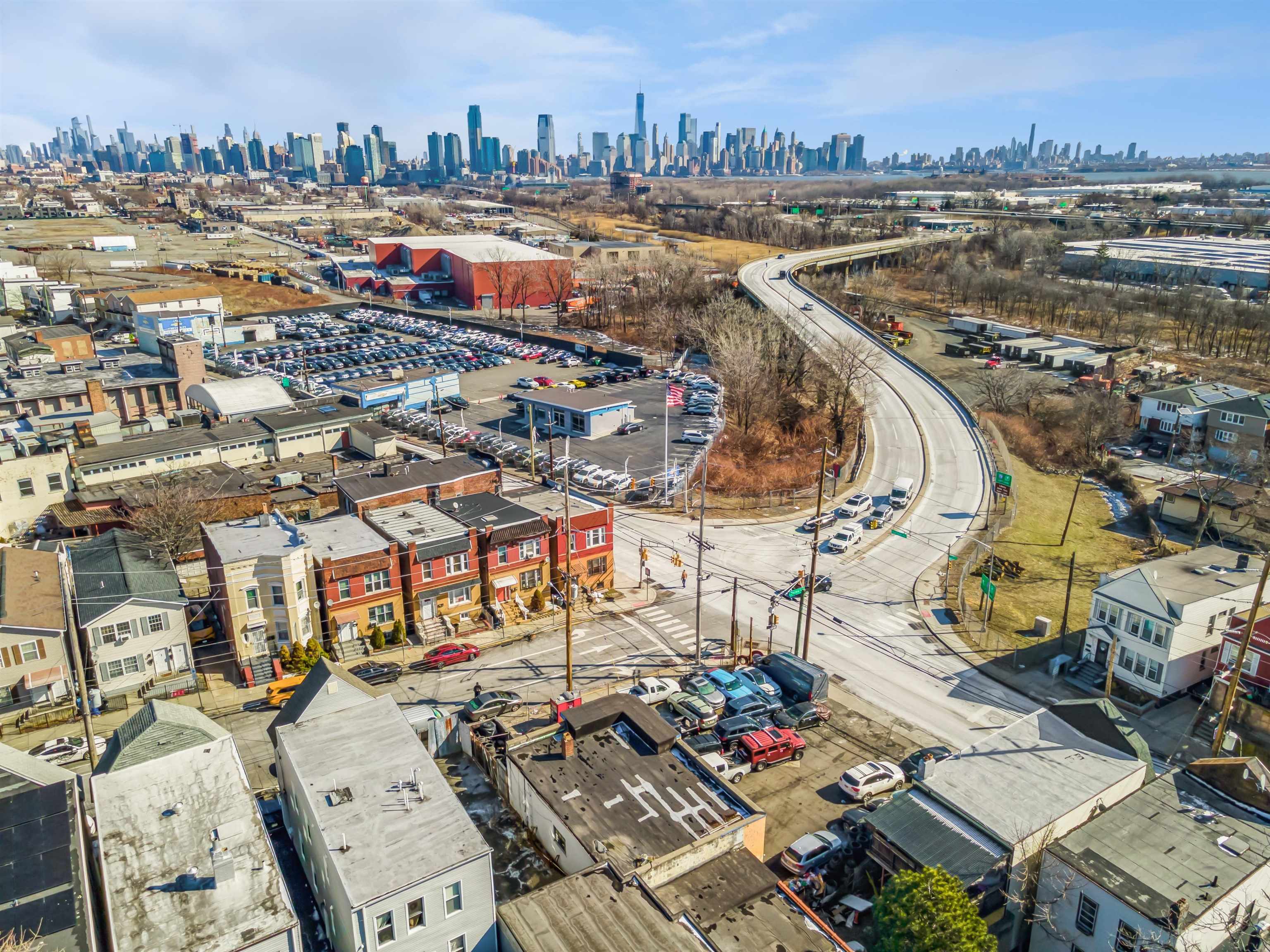 3-7 BAYVIEW AVE