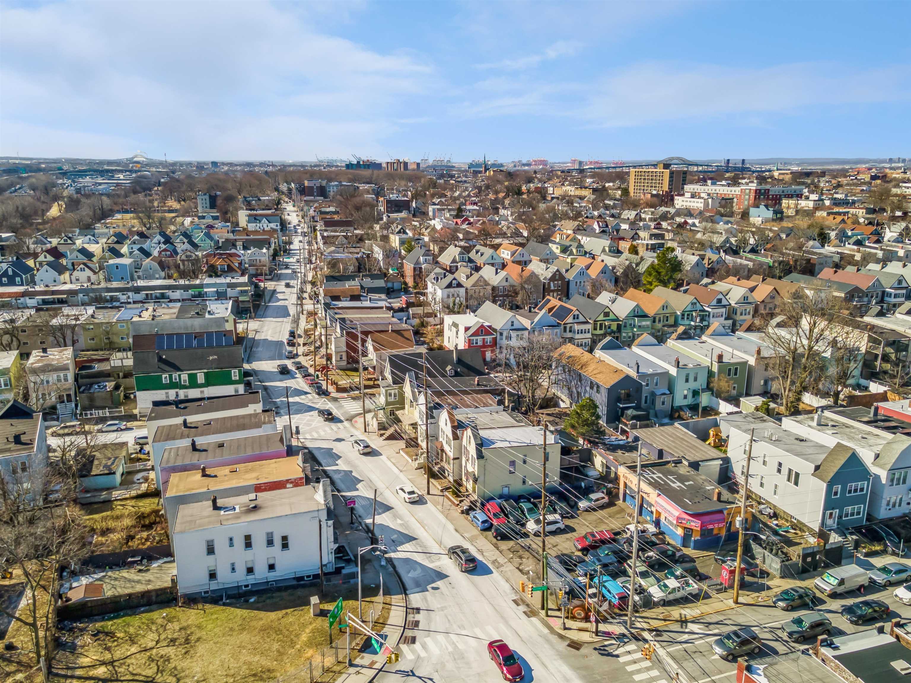 3-7 BAYVIEW AVE
