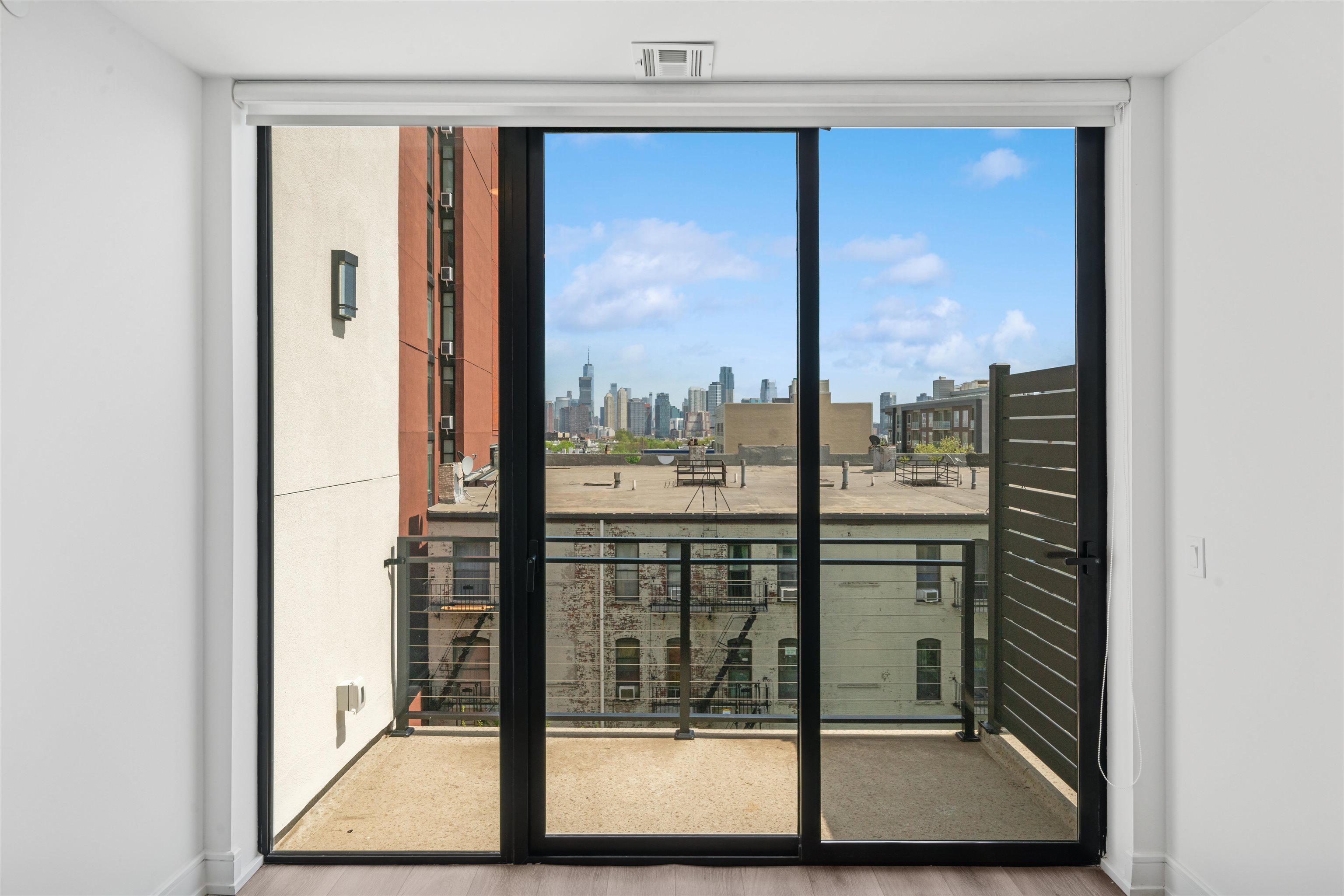 32 JONES ST Unit: 302