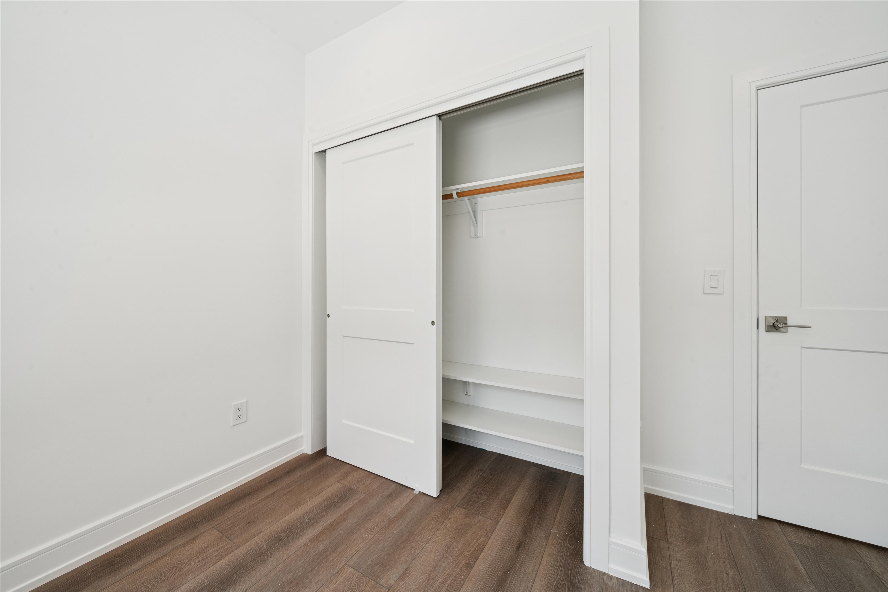 32 JONES ST Unit: 302