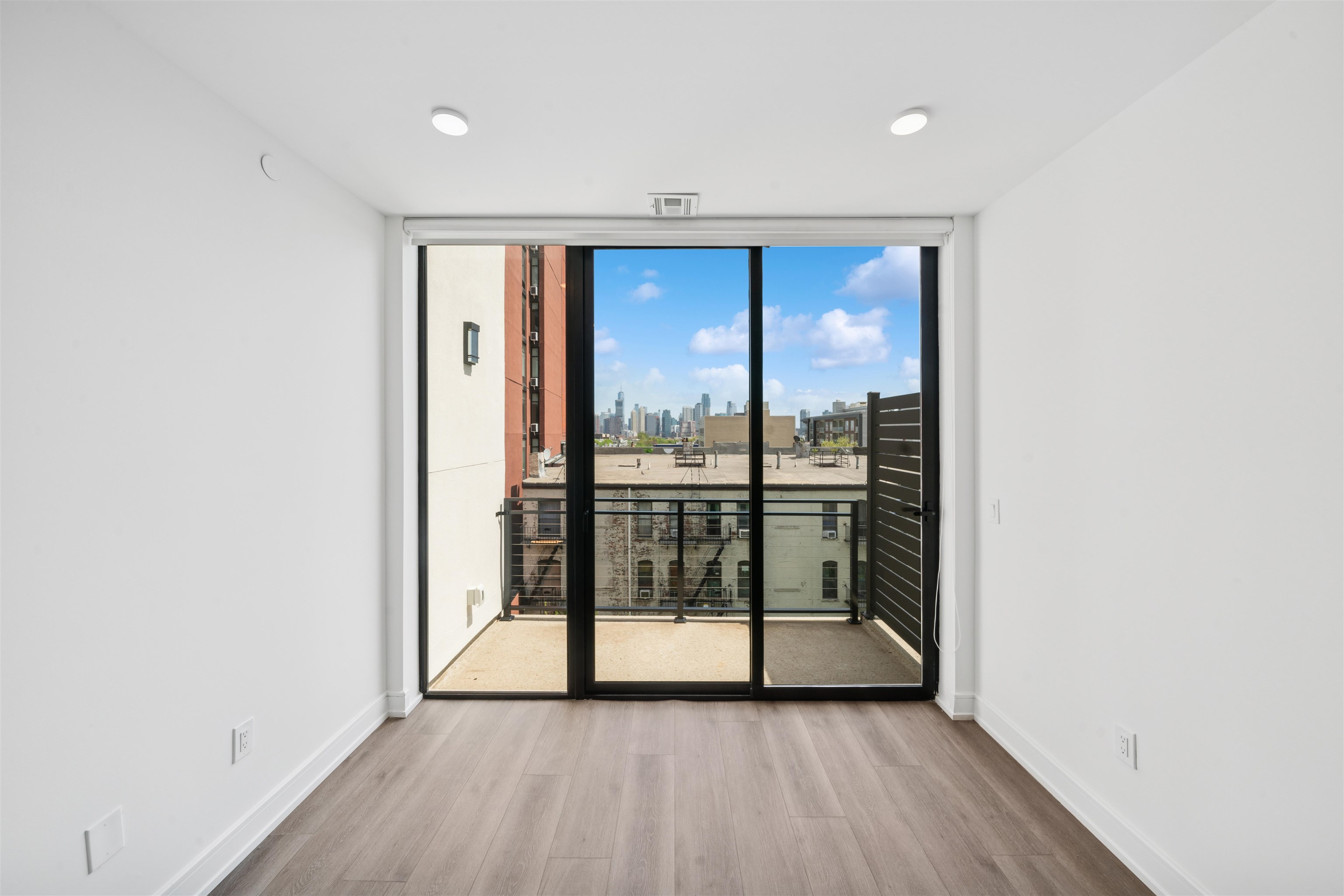 32 JONES ST Unit: 302