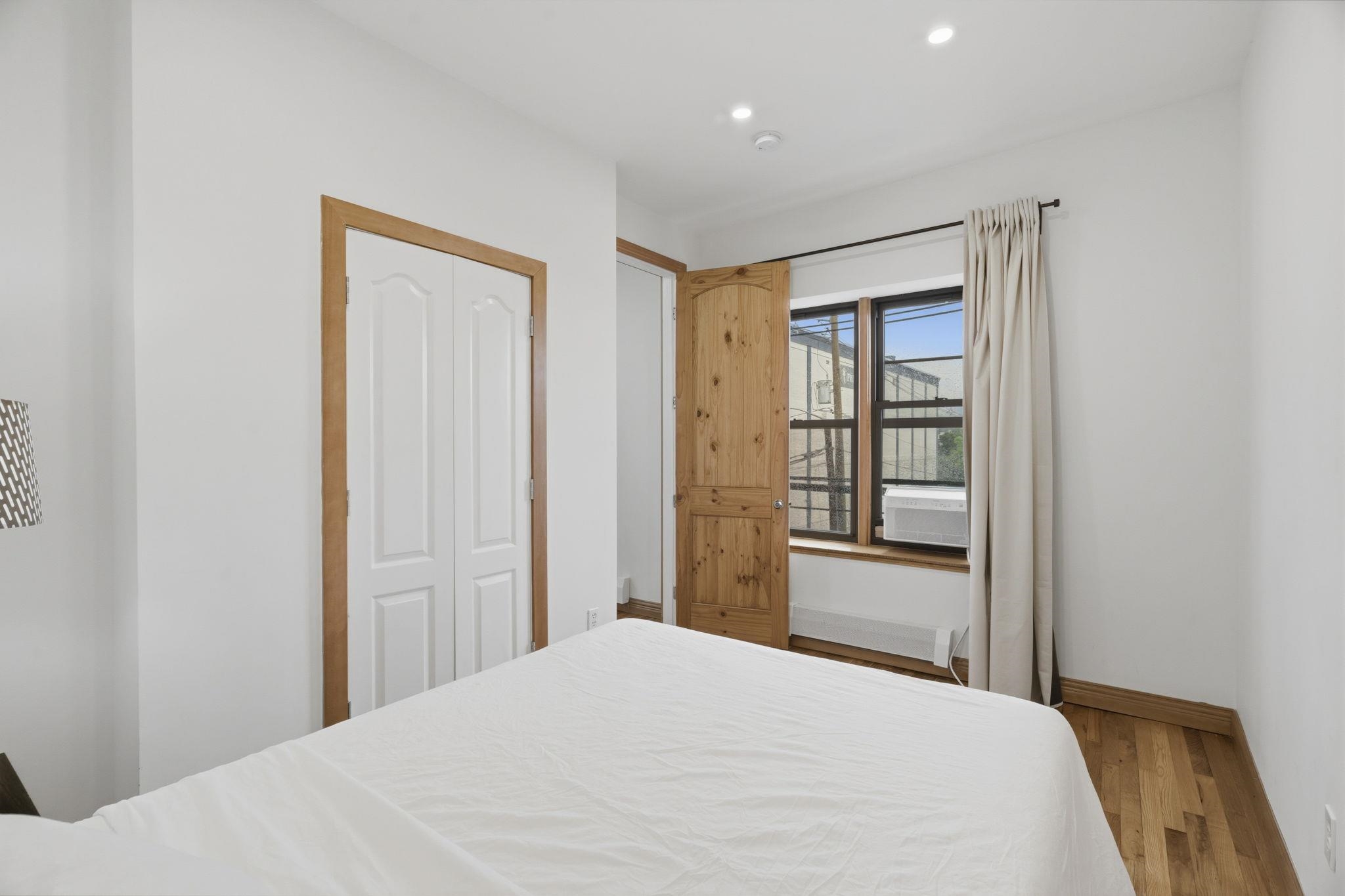 25 HIGH ST Unit: 3