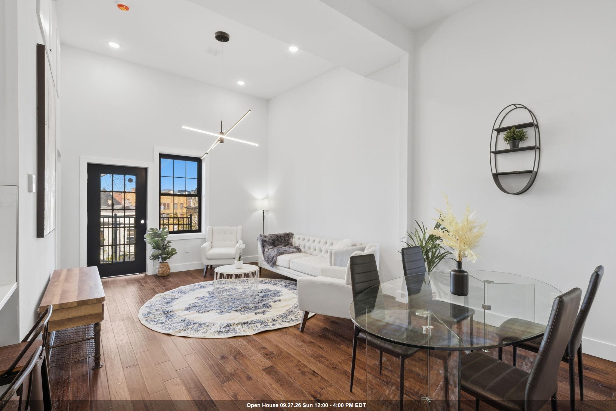 104 GLENWOOD AVE Unit: 205