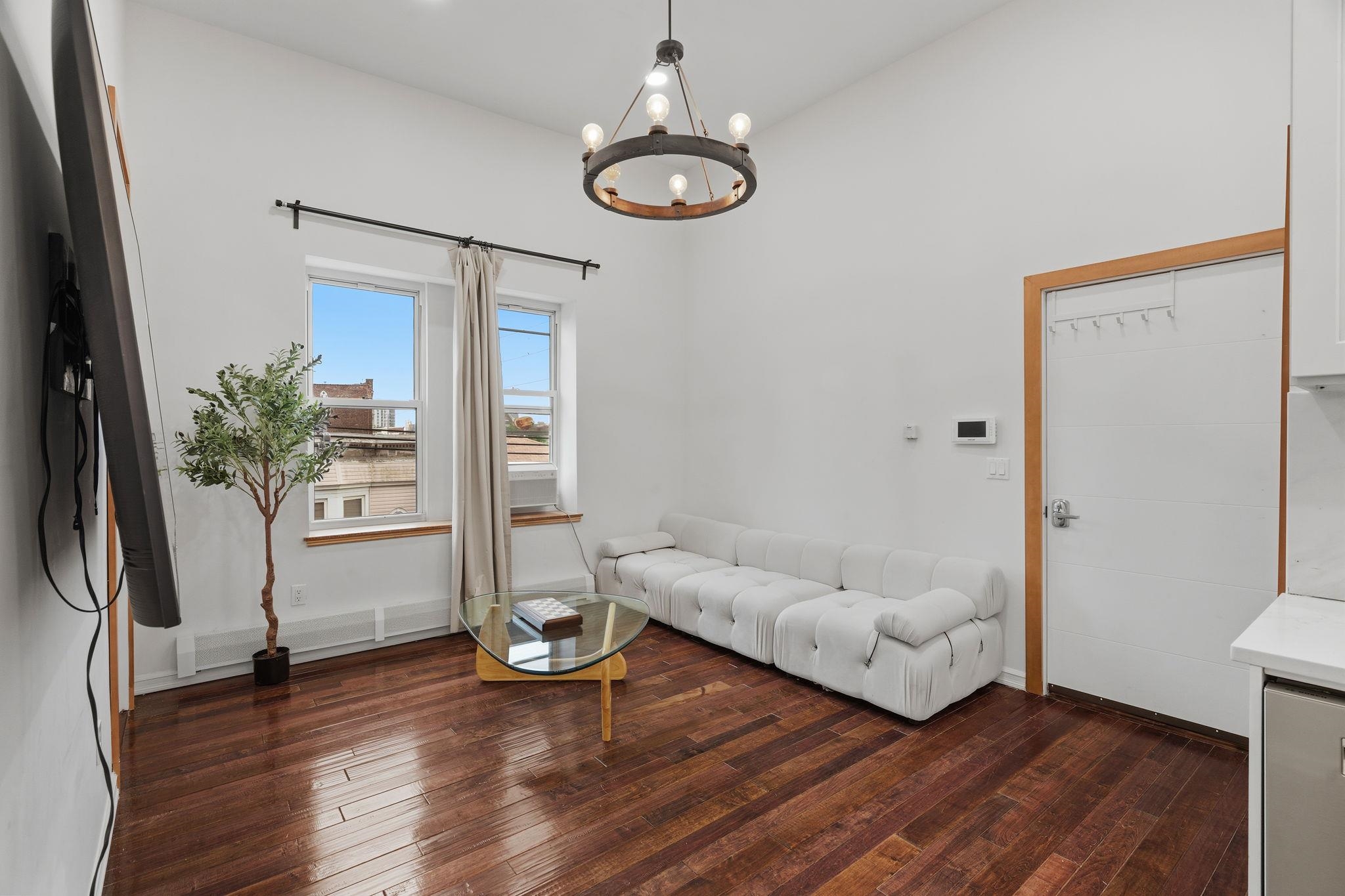 25 HIGH ST Unit: 4