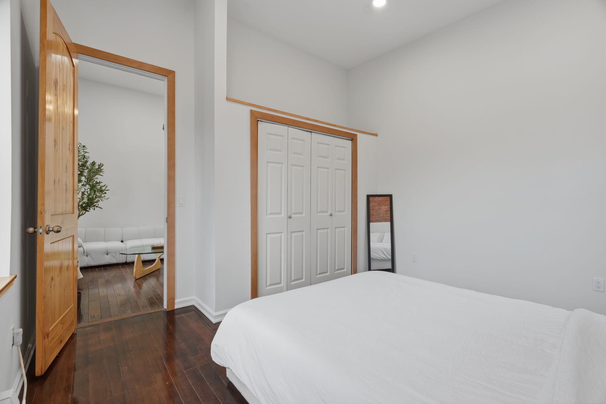 25 HIGH ST Unit: 4