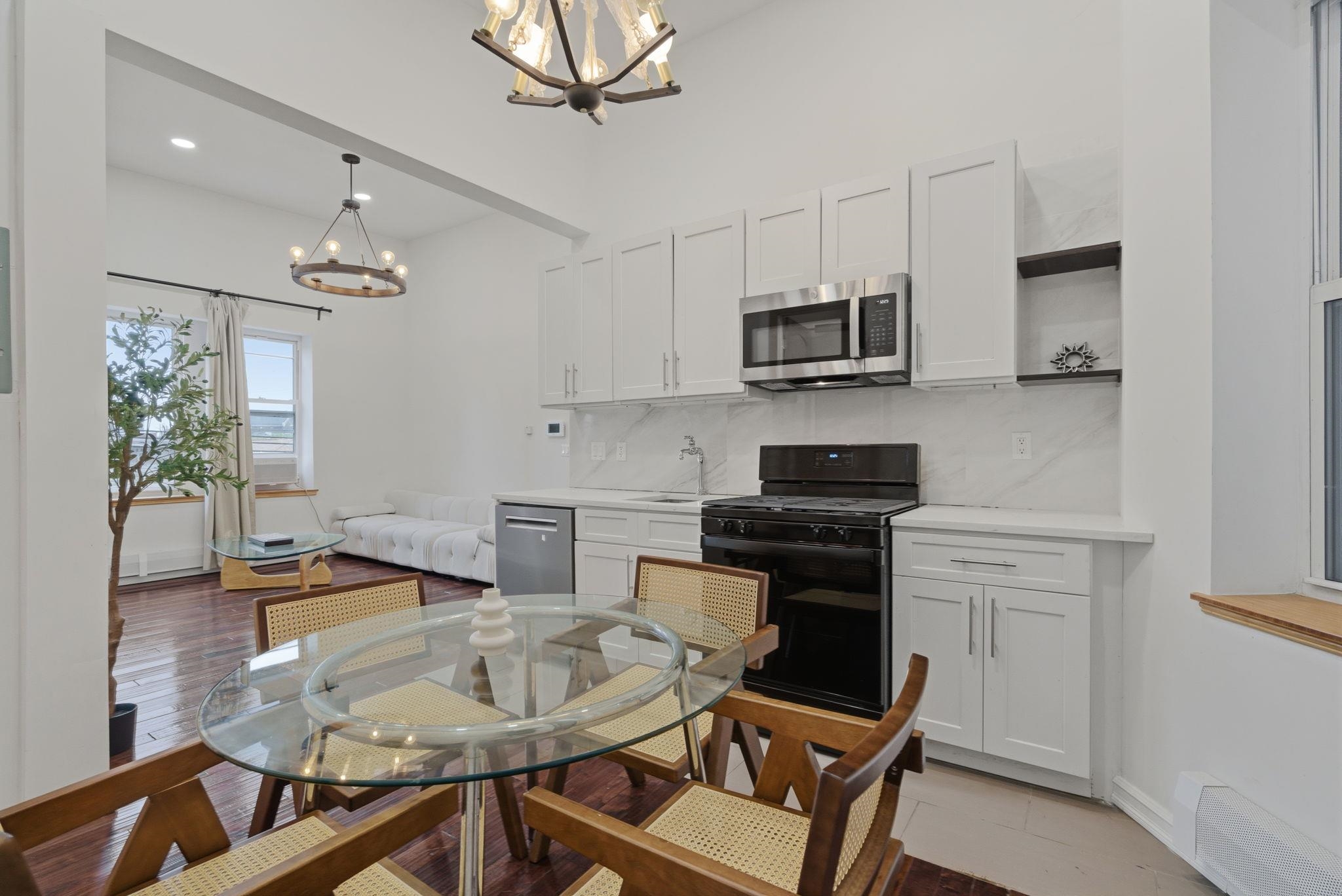 25 HIGH ST Unit: 4