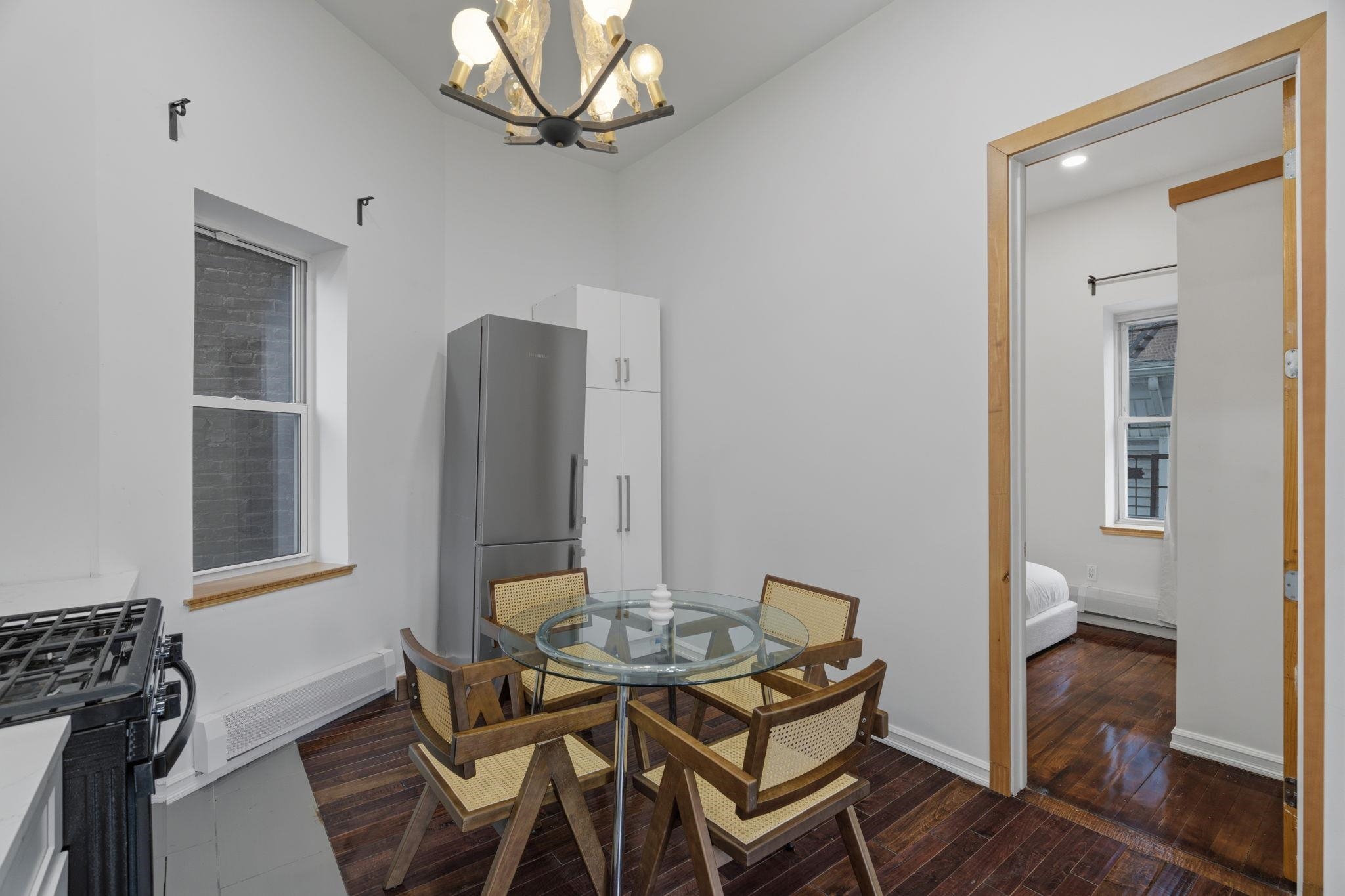 25 HIGH ST Unit: 4