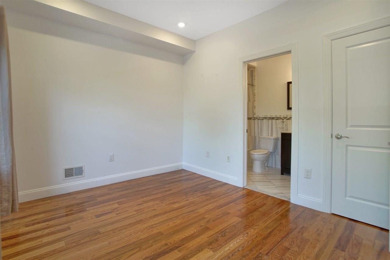 151 VAN HORNE ST Unit: 1