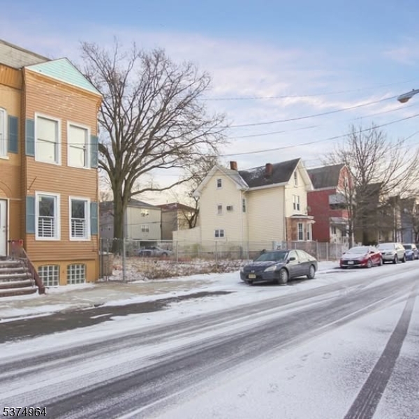 106 S 13Th St 2
