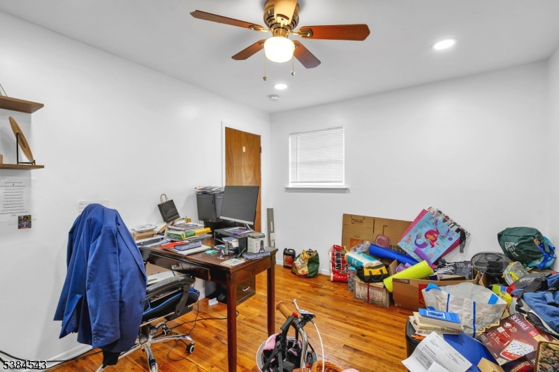 15 College Dr 15