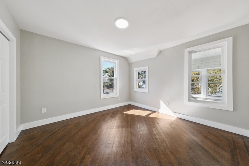 134 Park Pl 2