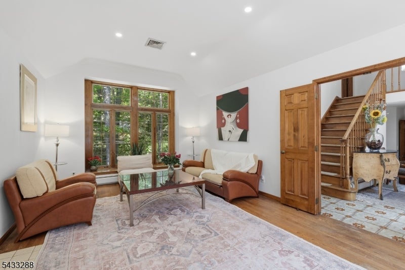 2 Carol Rd