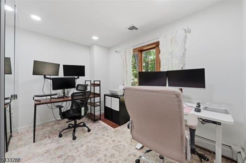 2 Carol Rd