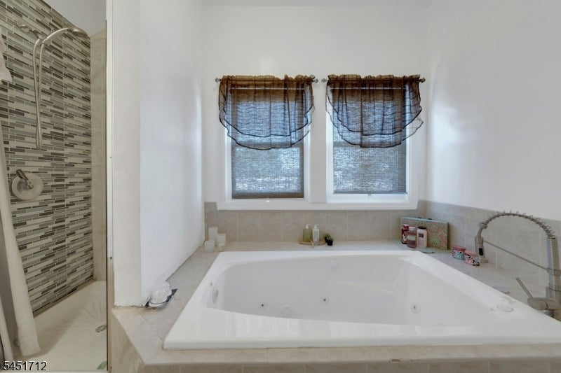 127 N 16Th St