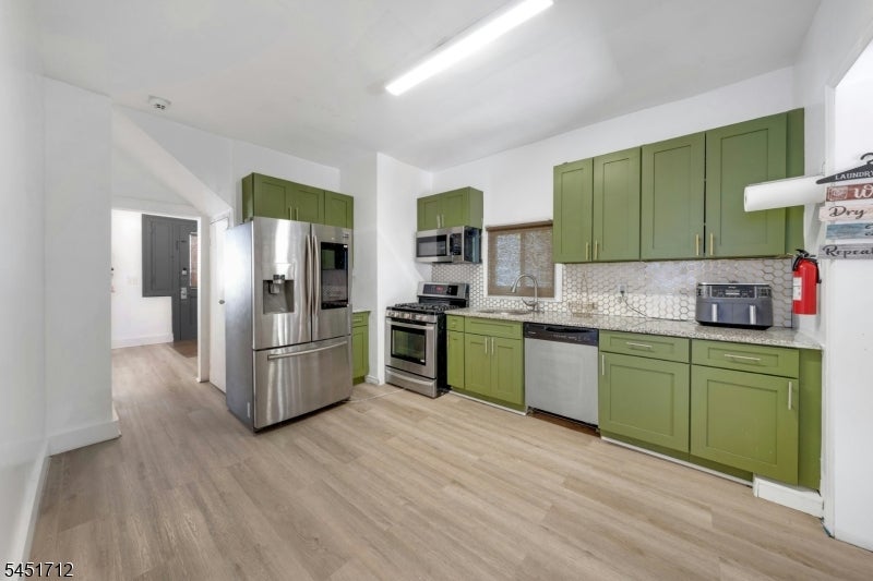127 N 16Th St