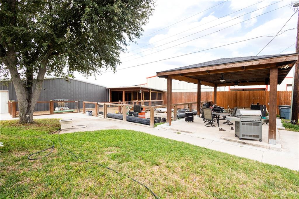8404 Bougainvillea Drive
