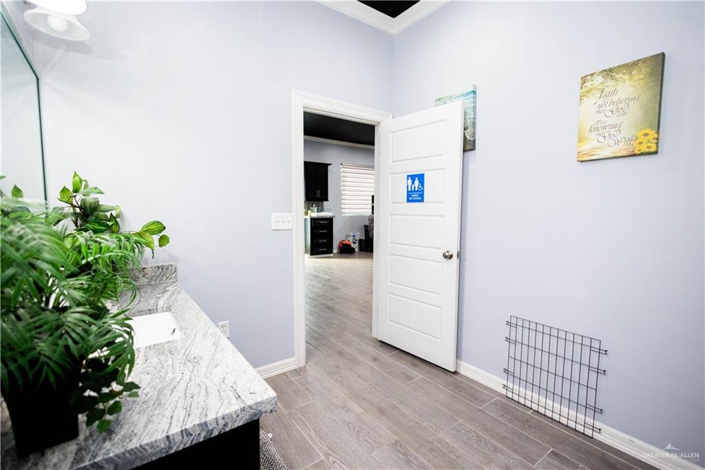 8404 Bougainvillea Drive