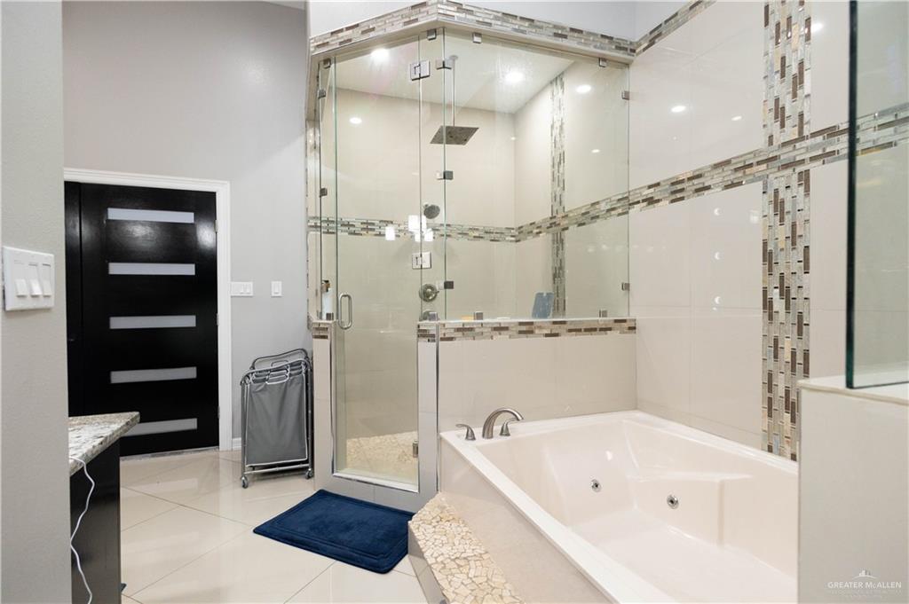 8404 Bougainvillea Drive