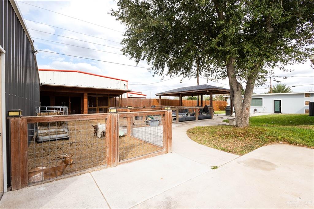 8404 Bougainvillea Drive
