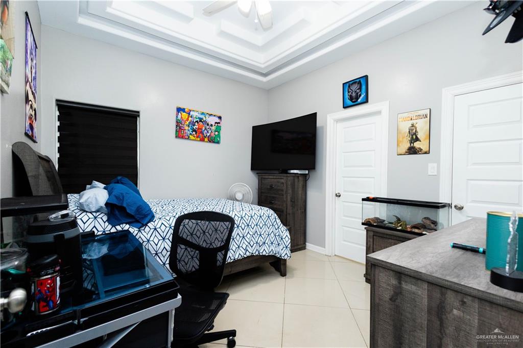 8404 Bougainvillea Drive