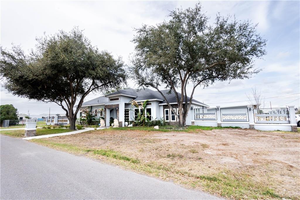 8404 Bougainvillea Drive