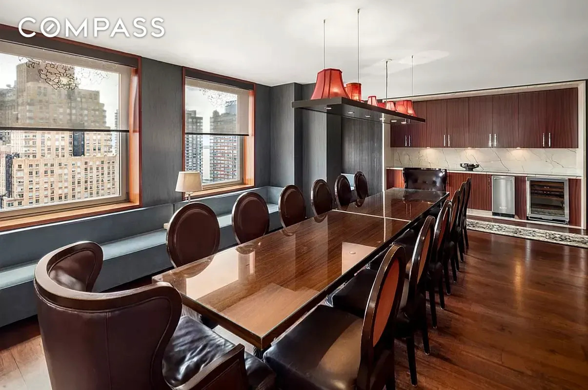 88 Greenwich Street 706