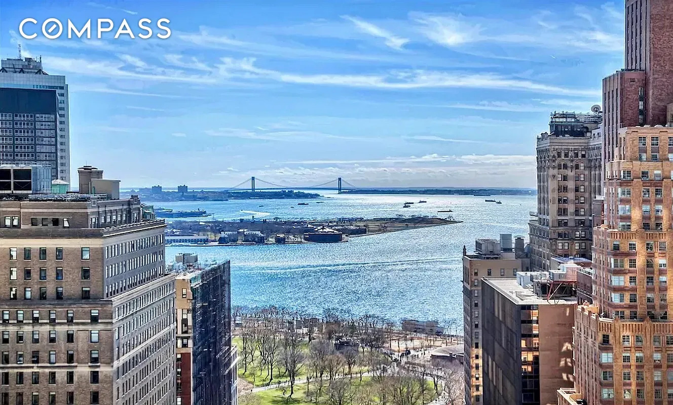 88 Greenwich Street 706