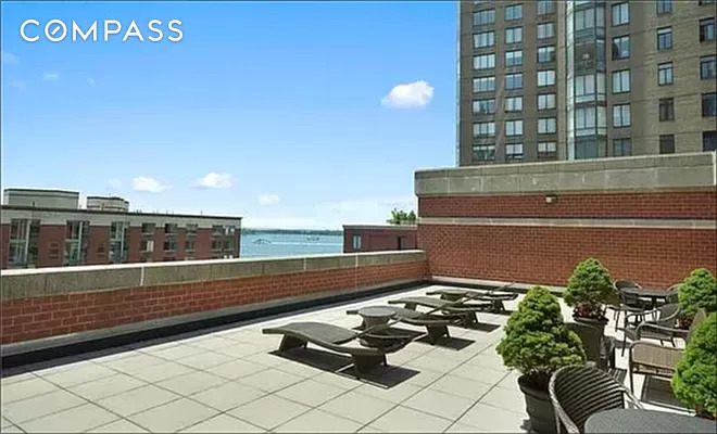 300 Rector Place 6T