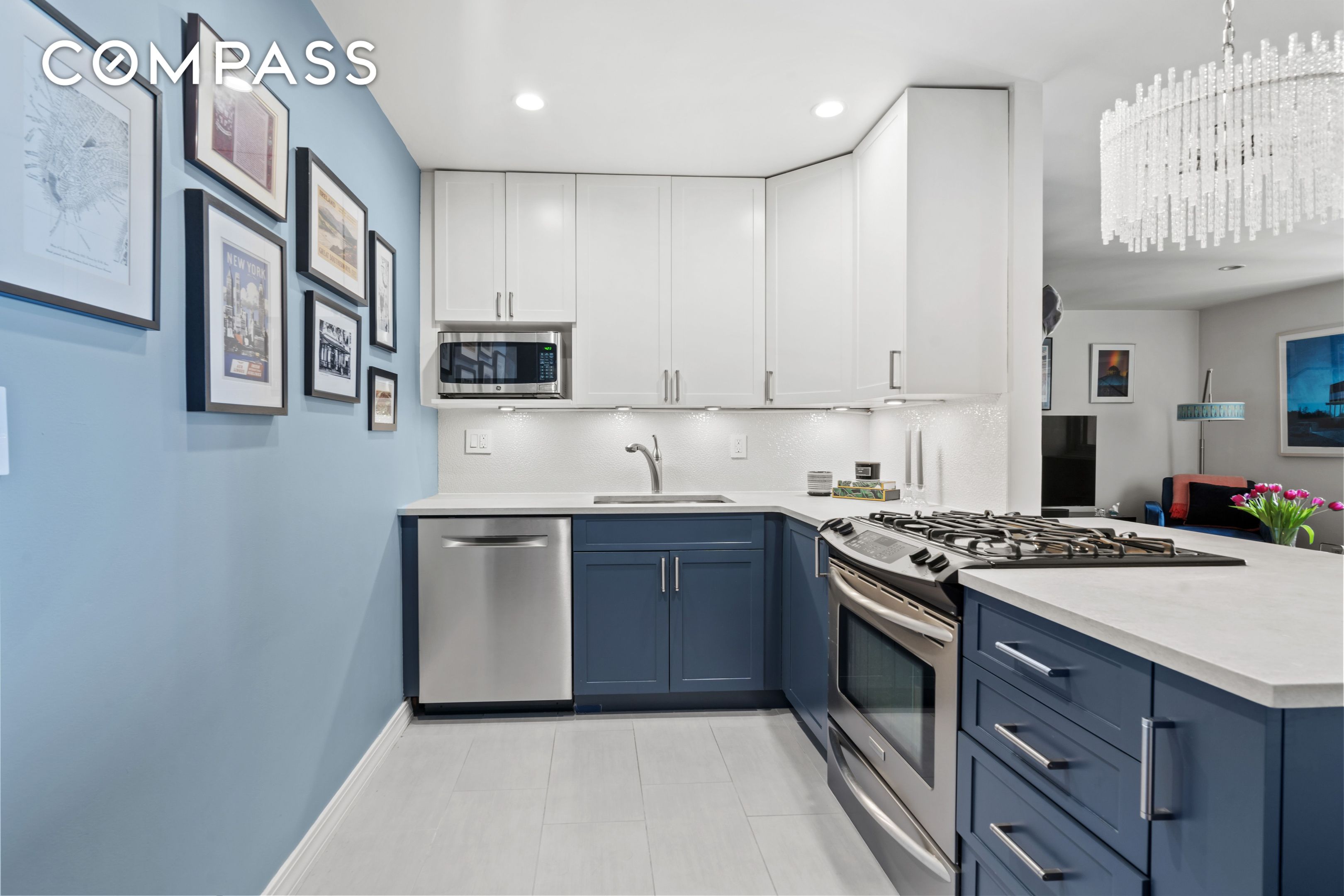 3 Hanover Square 19J