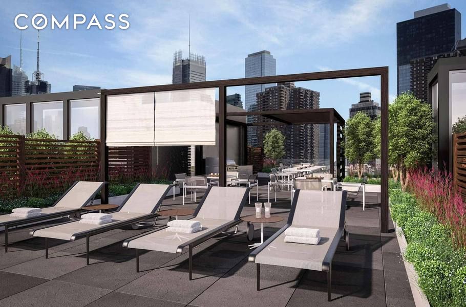 540 W 49th Street 405S