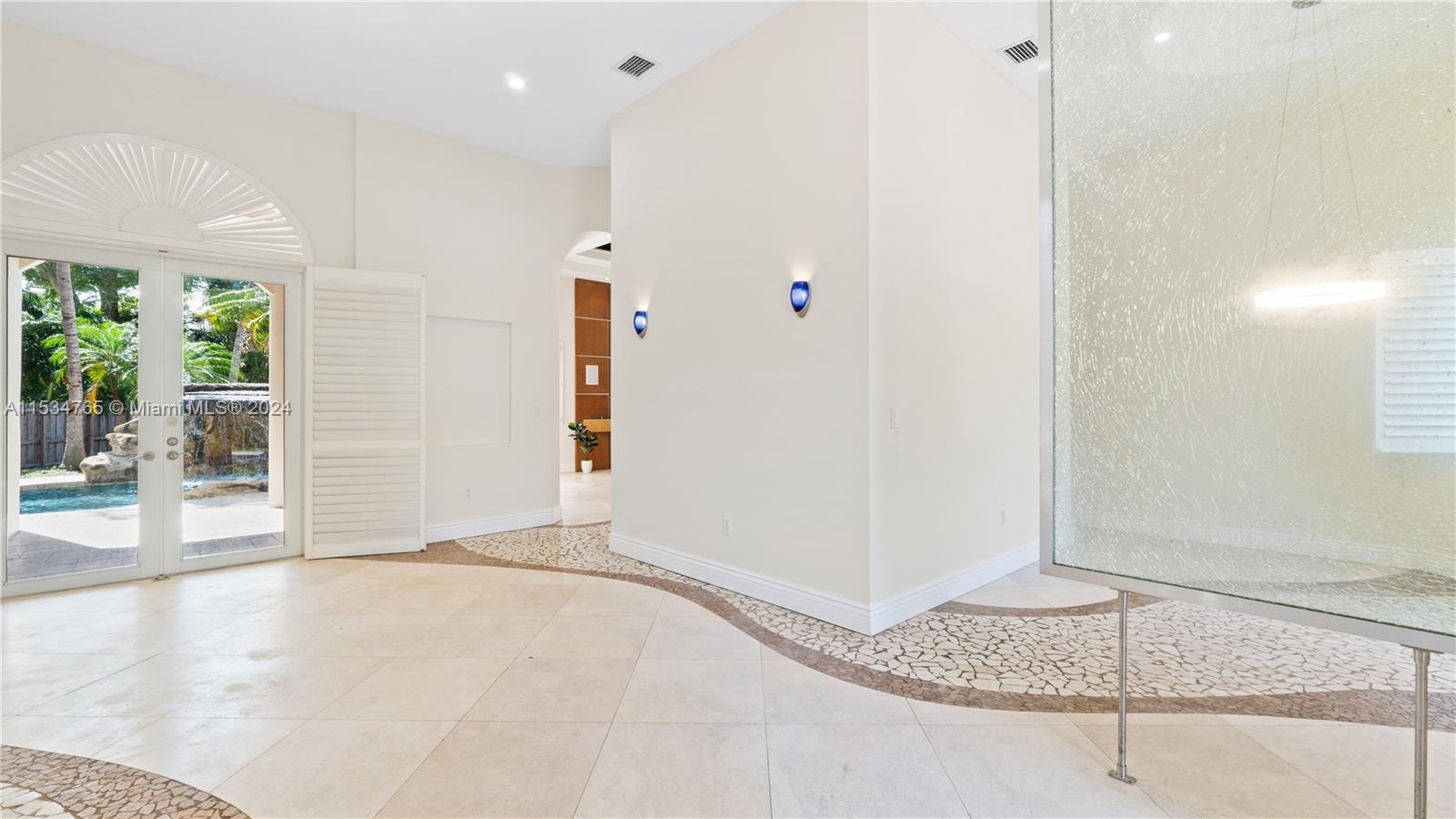 18150 SW 77th Ave