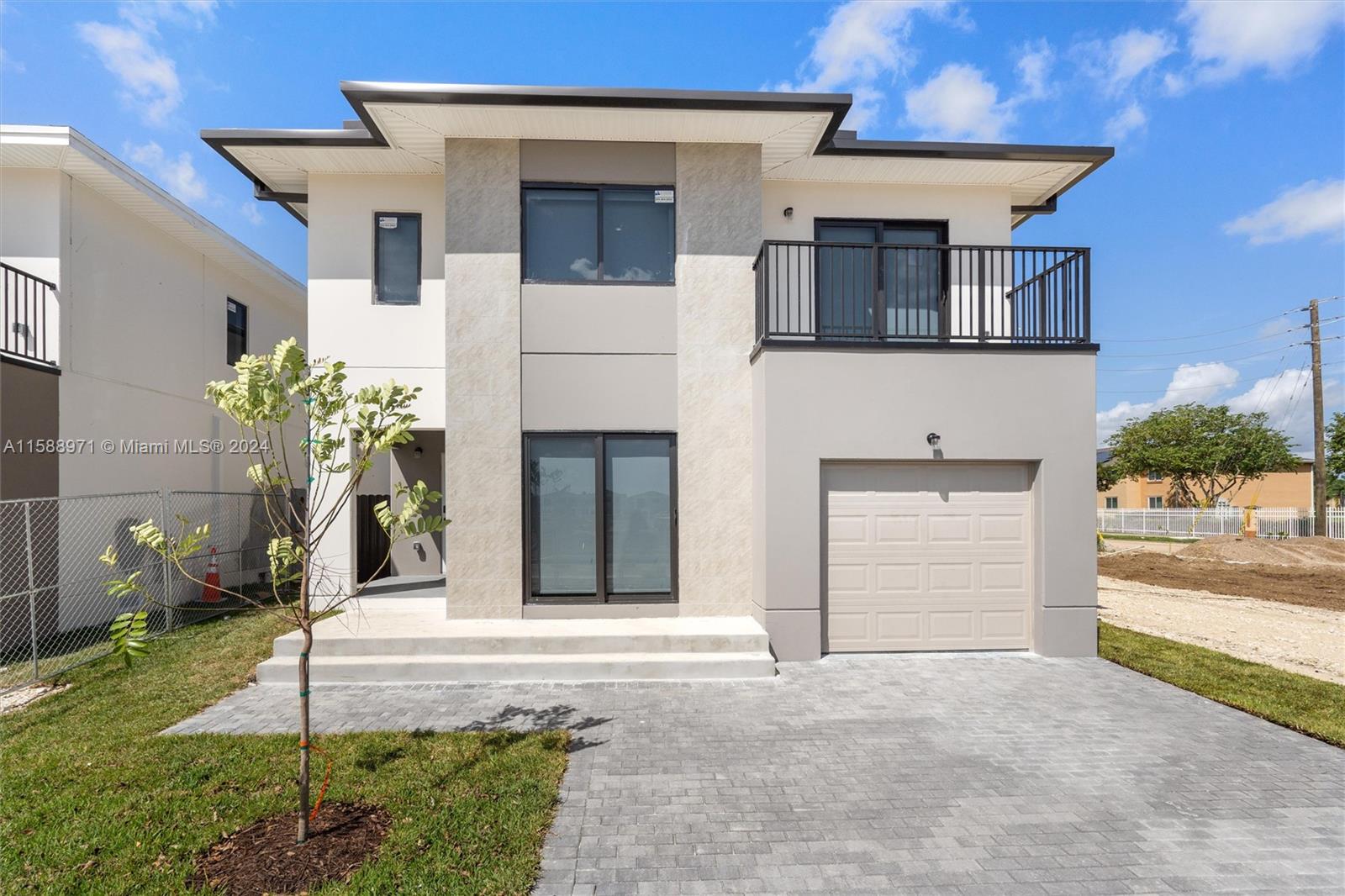 256 NW 13 CT