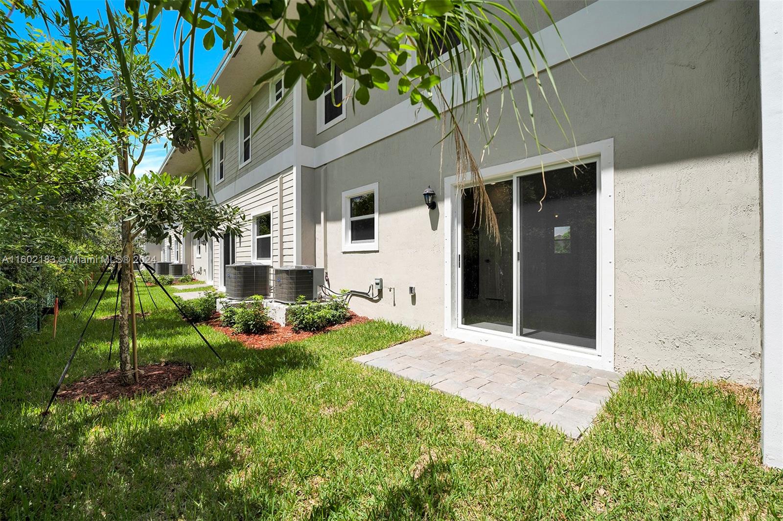 1713 SE 9th Ter