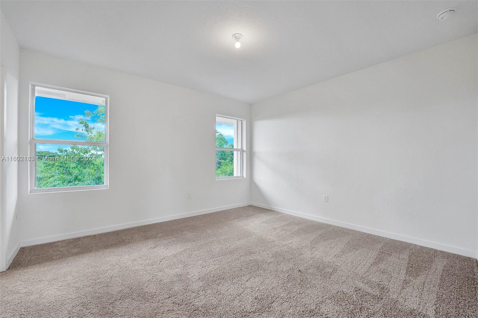 1713 SE 9th Ter
