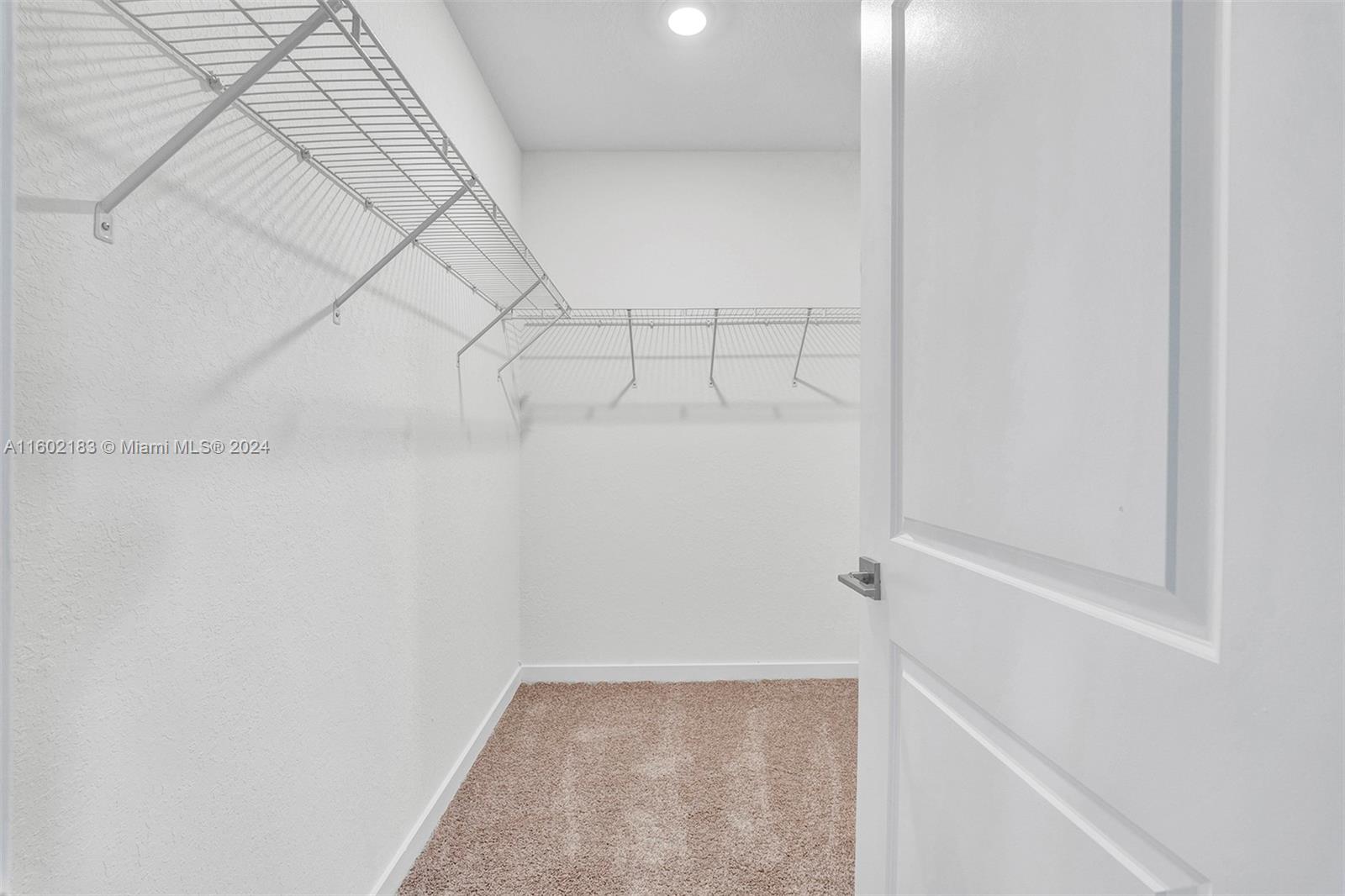1713 SE 9th Ter