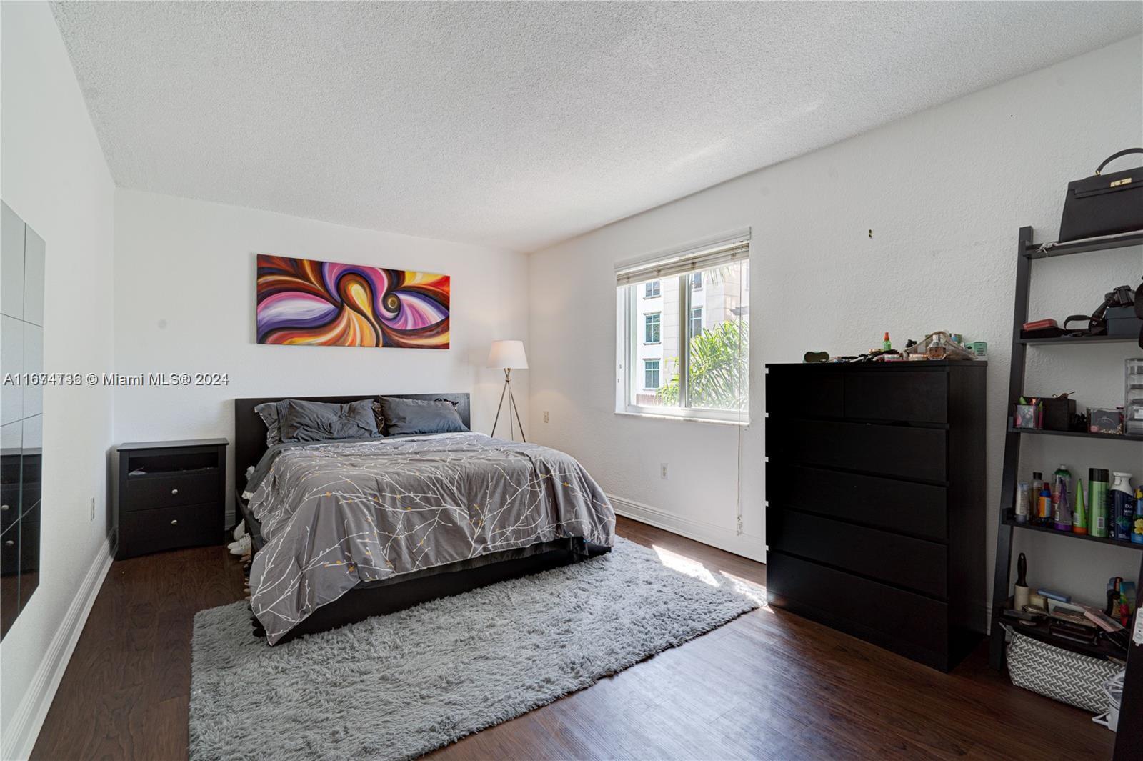290 Navarre Ave # 302