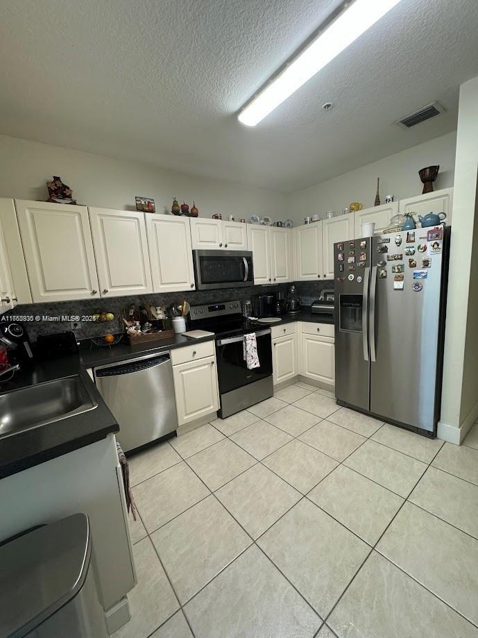 5660 NW 115th Ct # 105